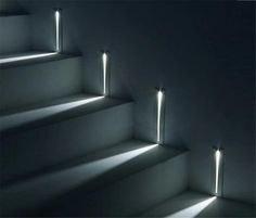 جدیدترین طرح‌های نورپردازی راه پله رویایی